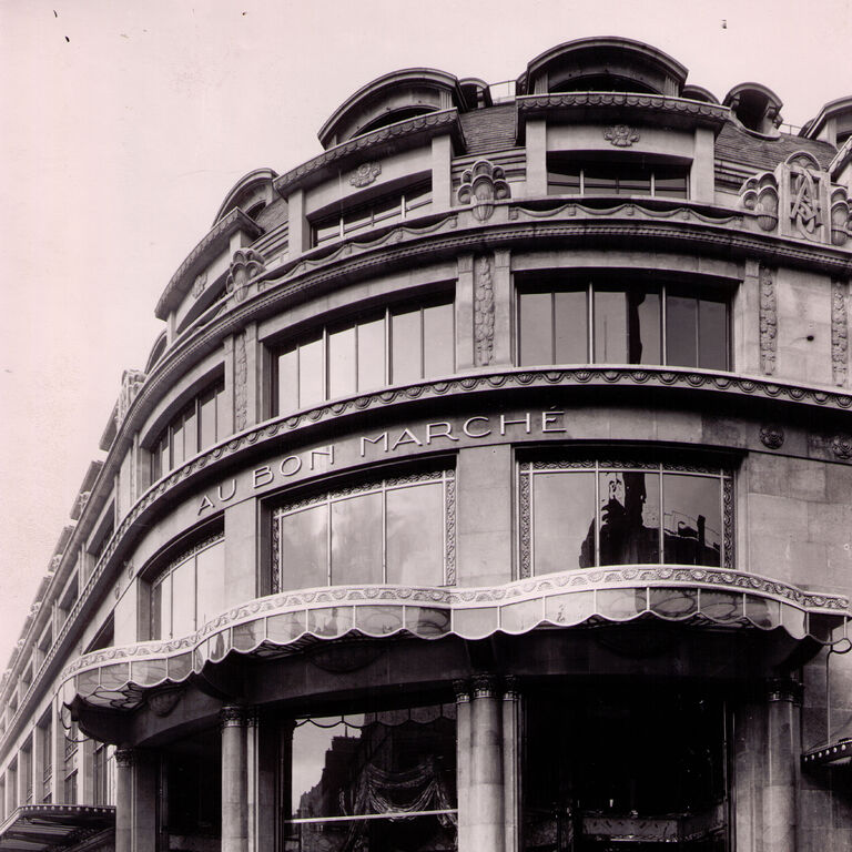 The Bon Marche: Bourgeois Culture and the Department Store, 1869-1920