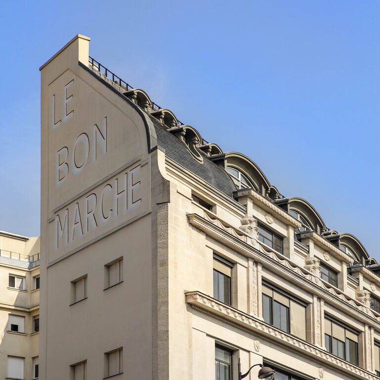 Retail, Le Bon Marché Rive Gauche (1869)