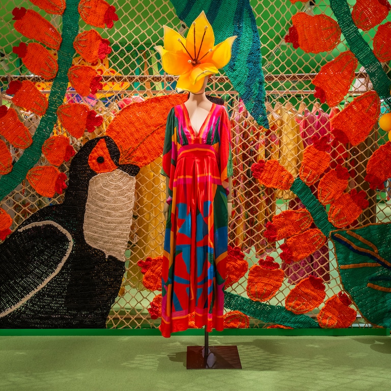 One dress, one destination Le Bon March