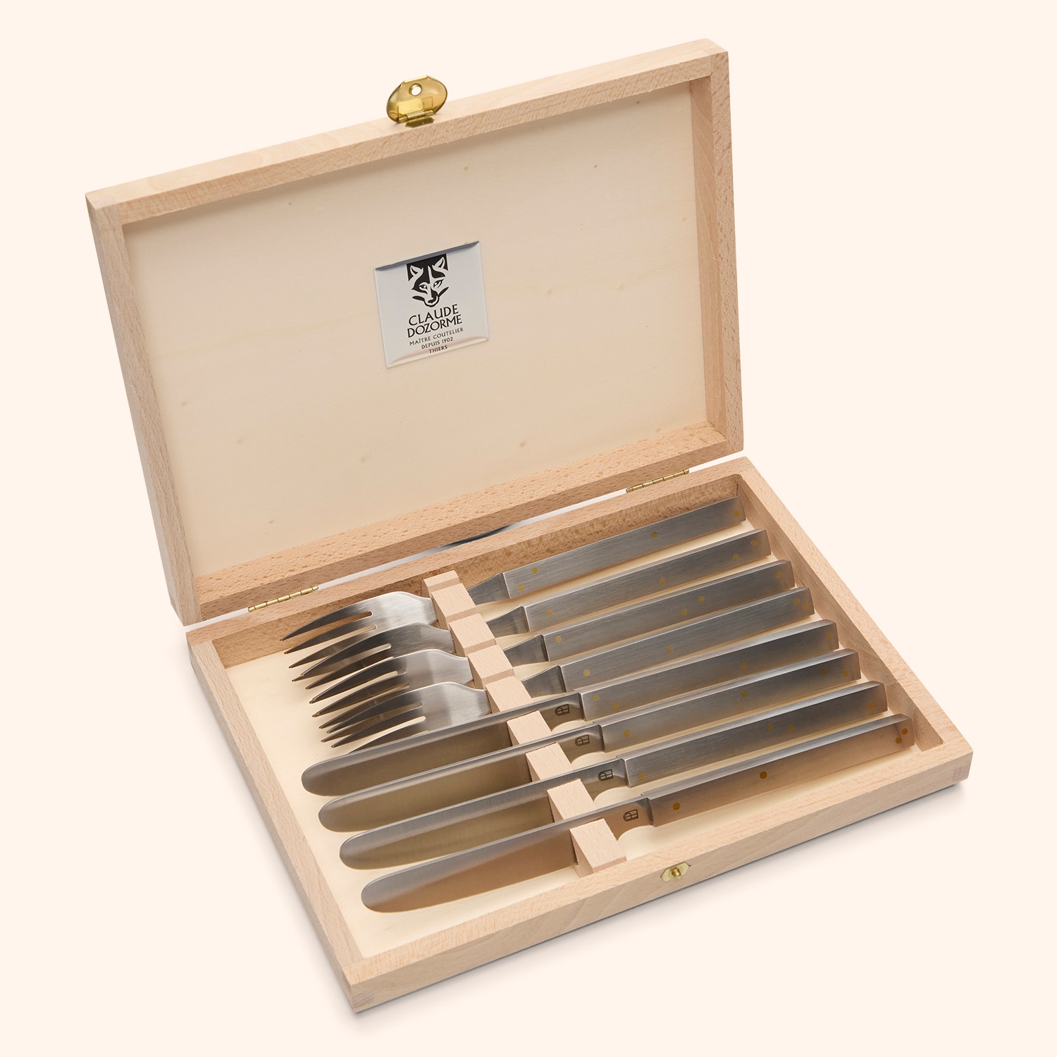 Coffret 8 pièces de 4 couteaux et 4 fourchettes