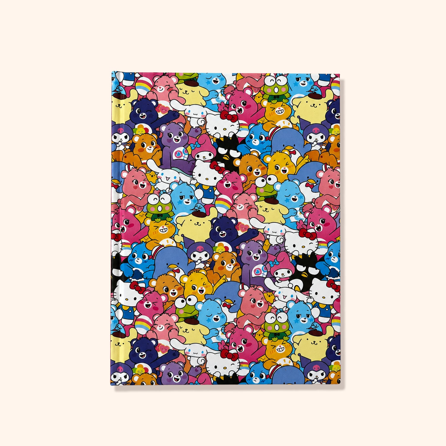 Carnet allover Hello Kitty & les bisounours