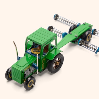 Tracteur avec herse, , hi-res