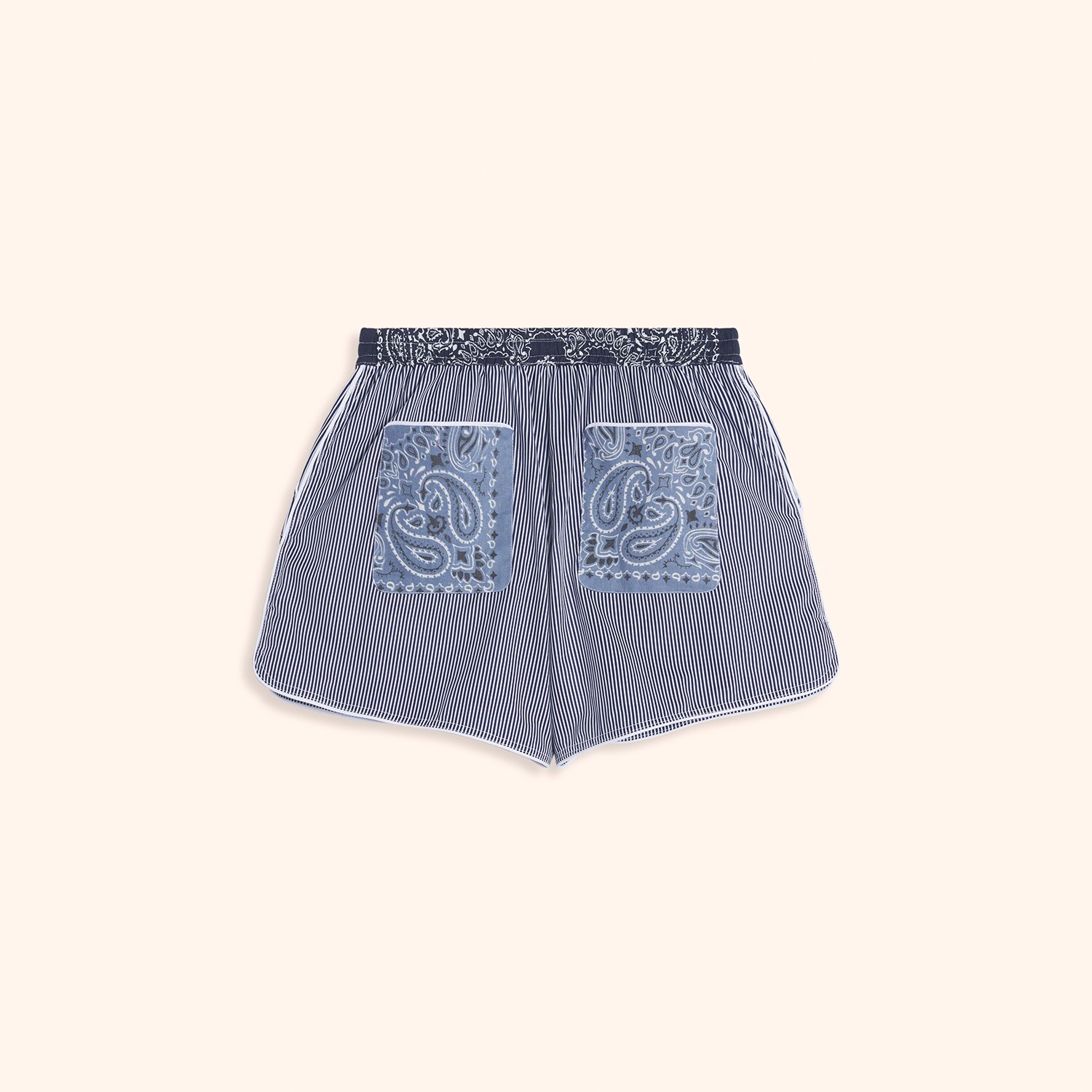 Short rayures et bandanas