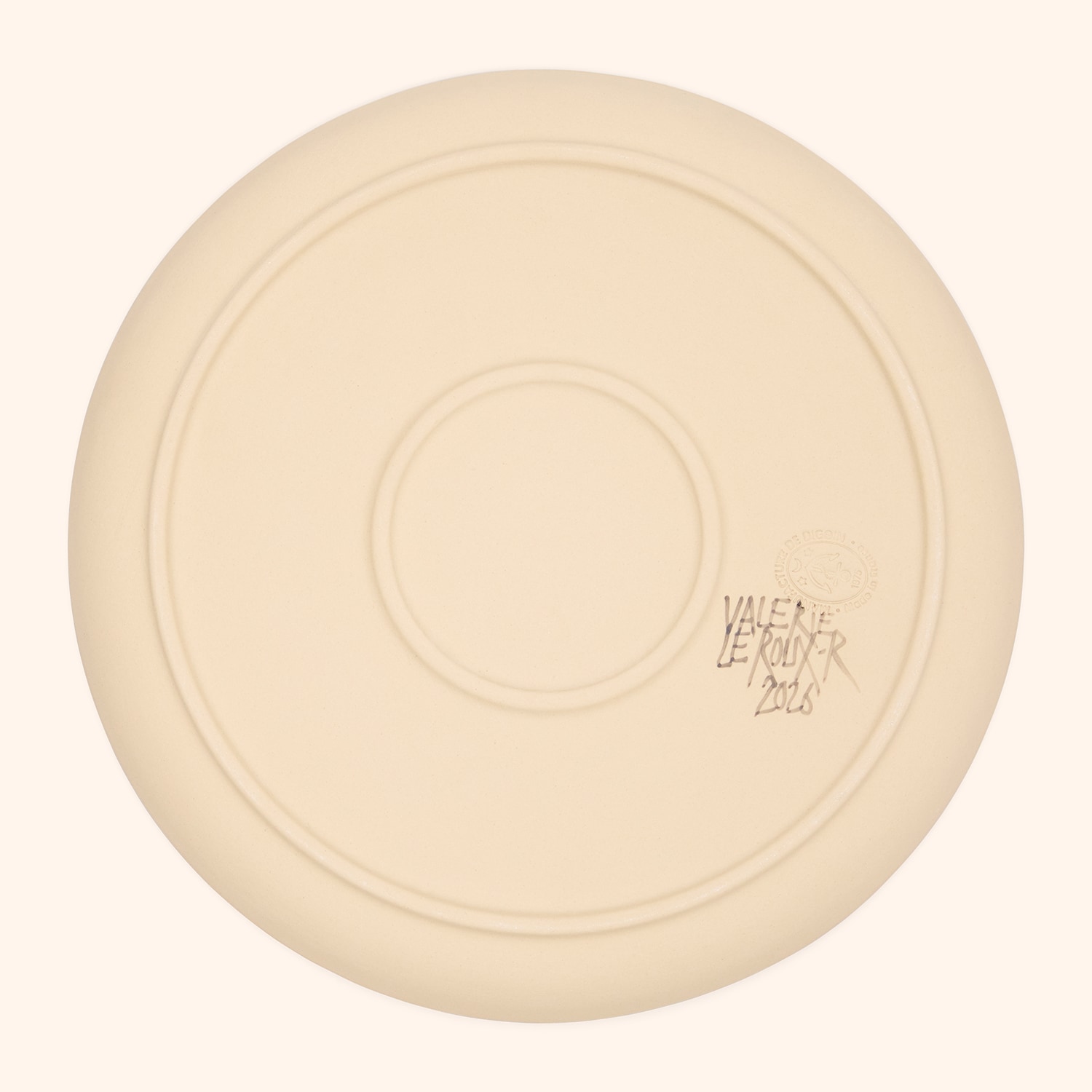 Assiette de Pr&eacute;sentation Plate en gr&egrave;s